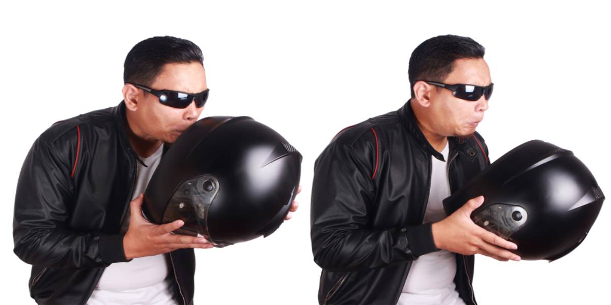 Cách khử mùi nón bảo hiểm đơn giản nhất