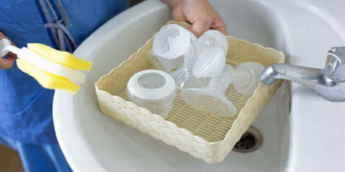 Cách vệ sinh máy hút sữa đơn giản tại nhà