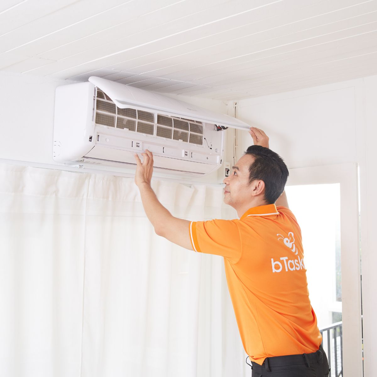 bTaskeeエアコンクリーニングの作業手順
